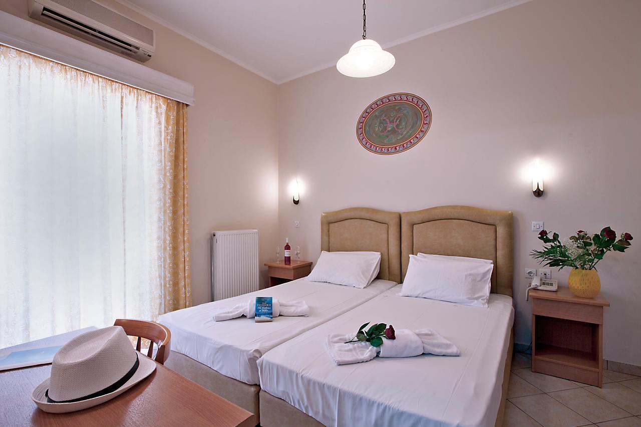 Epidavria Hotel โตโล ภายนอก รูปภาพ