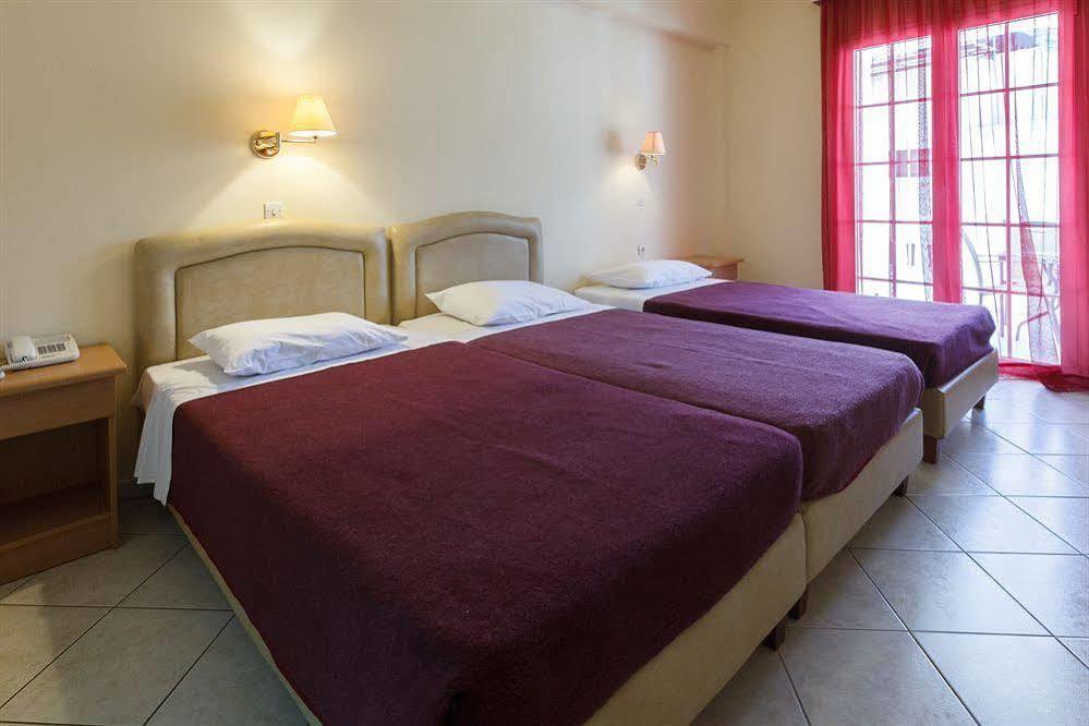 Epidavria Hotel โตโล ภายนอก รูปภาพ